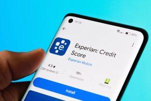 Experian vs CIBIL: Which Credit Score Is Better for You?